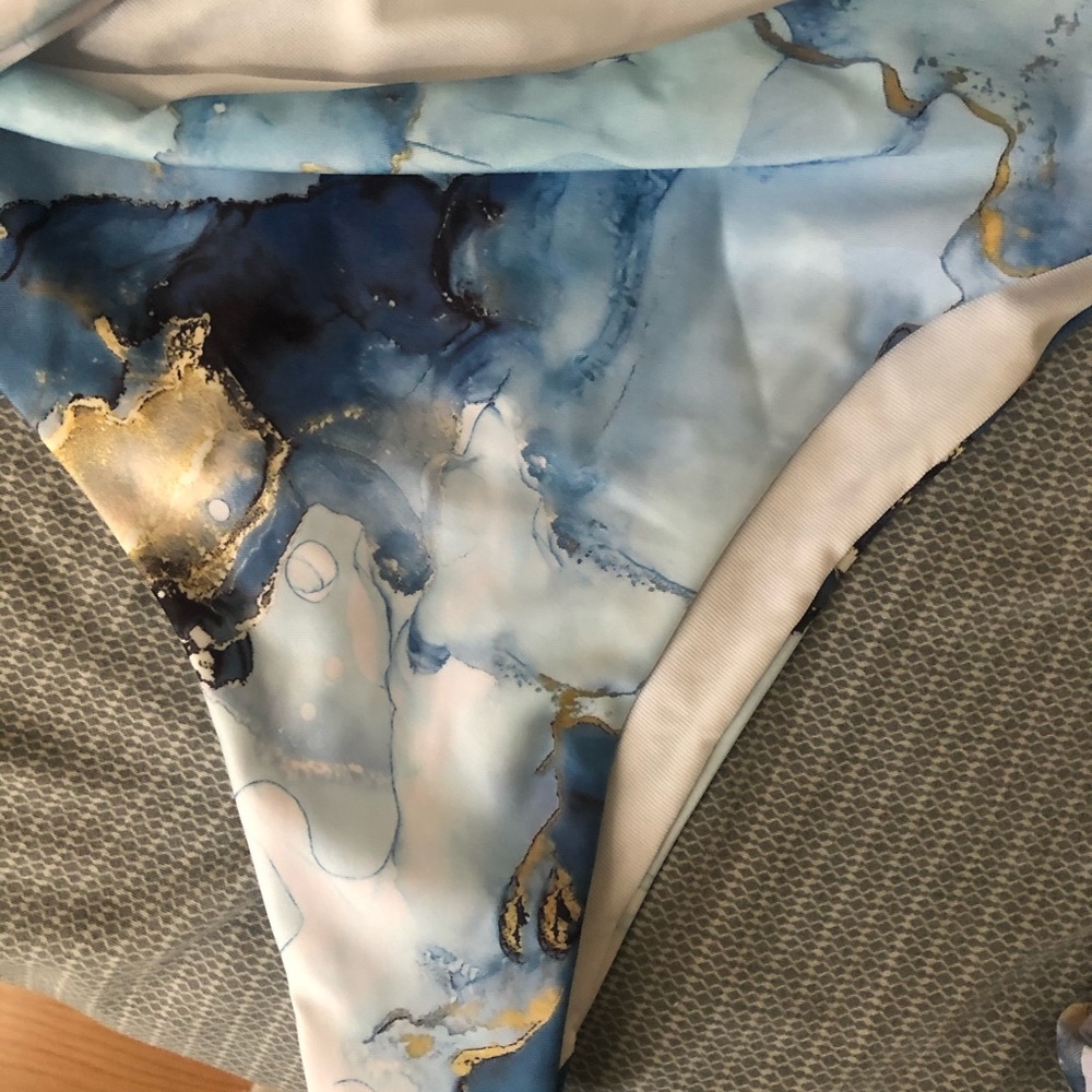 Bathing suit